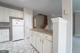 10 Pepperdine Cir, Baltimore, MD 21228 - Photo 8