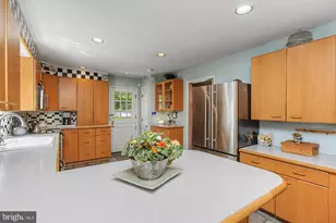 1018 Brooklandwood Rd, Lutherville Timonium, MD 21093 - Photo 20