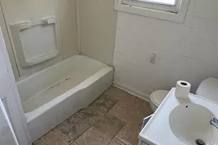 8019 Edgewater Ave, Rosedale, MD 21237 - Photo 10