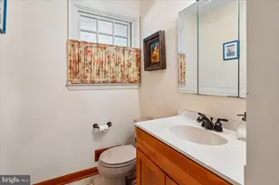 7918 Ruxway Rd, Towson, MD 21204 - Photo 18