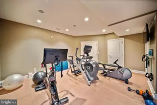 11 Hillsyde Ct, Cockeysville, MD 21030 - Photo 30