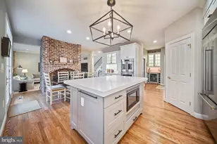 11 Hillsyde Ct, Cockeysville, MD 21030 - Photo 6