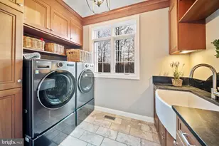11 Hillsyde Ct, Cockeysville, MD 21030 - Photo 22