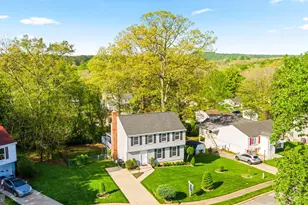11 Randolph Springs Ct, Baltimore, MD 21228 - Photo 2