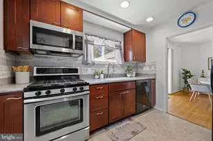 8810 Lakewood Rd, Baltimore, MD 21234 - Photo 12