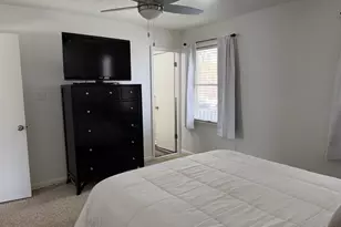 18 Jameson Ln, Baltimore, MD 21208 - Photo 16