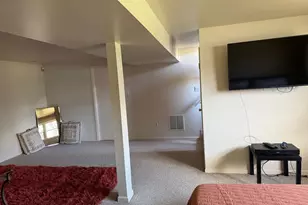 18 Jameson Ln, Baltimore, MD 21208 - Photo 24