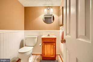 8908 Goldentree Ln, Baltimore, MD 21221 - Photo 20