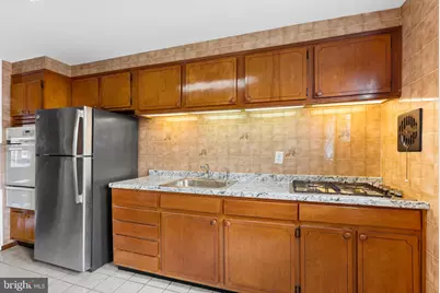 1041 Foxwood Lane, Baltimore, MD 21221 - Photo 12