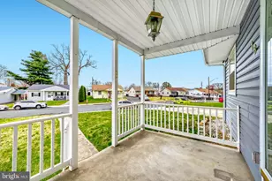 18 Propeller Dr, Baltimore, MD 21220 - Photo 2