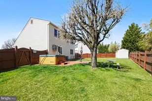 17 Rosehill Ct, Baltimore, MD 21236 - Photo 22