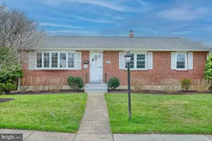 211 Rothwell Dr, Lutherville Timonium, MD 21093 - Photo 2