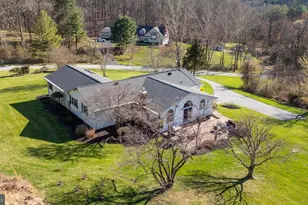 4402 Meadowcliff Rd, Glen Arm, MD 21057 - Photo 6