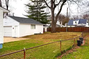 945 Kinwat Ave, Essex, MD 21221 - Photo 2