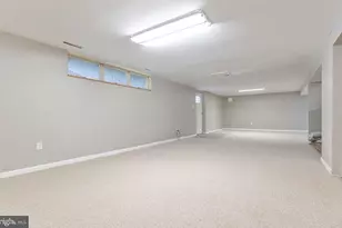 438 Bloomsbury Ave, Baltimore, MD 21228 - Photo 28