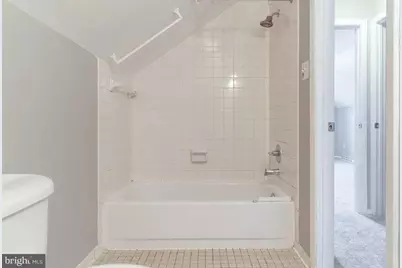 438 Bloomsbury Avenue, Baltimore, MD 21228 - Photo 40