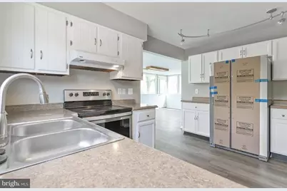 438 Bloomsbury Avenue, Baltimore, MD 21228 - Photo 18