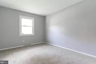 438 Bloomsbury Ave, Baltimore, MD 21228 - Photo 36