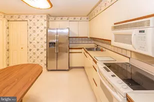 2331 Old Ct Rd, Pikesville, MD 21208 - Photo 10