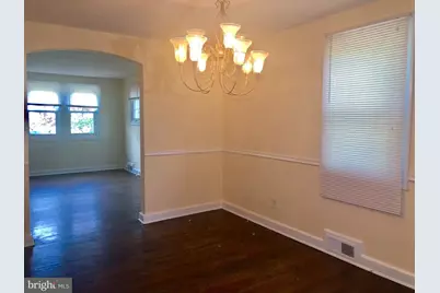 765 Charing Cross Road, Baltimore, MD 21229 - Photo 12