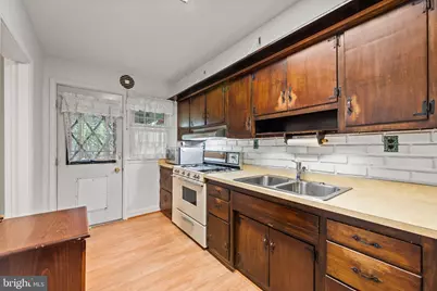 5511 Medwick Garth N, Baltimore, MD 21228 - Photo 10