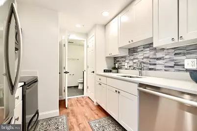 28 Allegheny Avenue #2205, Towson, MD 21204 - Photo 8