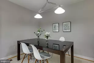 1207 Pear Blossum Ct, Catonsville, MD 21228 - Photo 12