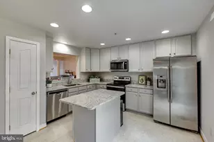 1207 Pear Blossum Ct, Catonsville, MD 21228 - Photo 8