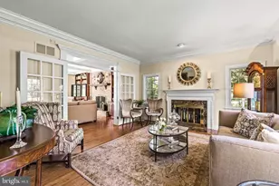 29 Springhill Farm Ct, Cockeysville, MD 21030 - Photo 8