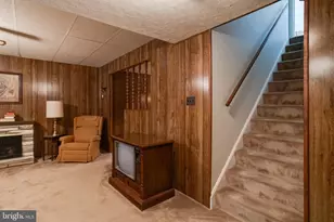 8907 Lennings Ln, Baltimore, MD 21237 - Photo 32