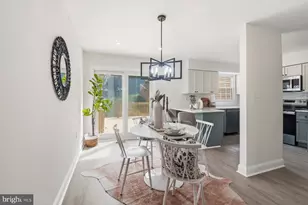 7 Prestwick Square, Baltimore, MD 21228 - Photo 12