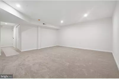 7 Prestwick Square, Baltimore, MD 21228 - Photo 28