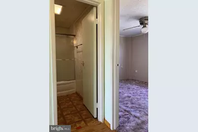 8048 Eastdale Road, Baltimore, MD 21224 - Photo 10