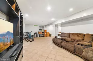 6640 Loch Hill Rd, Baltimore, MD 21239 - Photo 32