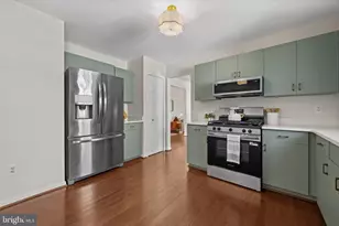 5 Ben Woods Ct, Baltimore, MD 21228 - Photo 18