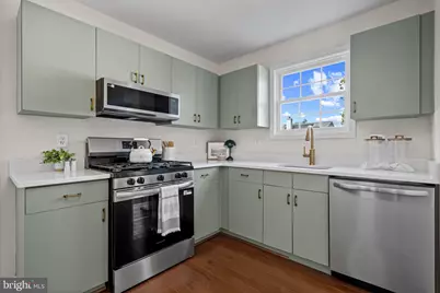 5 Ben Woods Court, Baltimore, MD 21228 - Photo 16