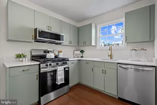 5 Ben Woods Ct, Baltimore, MD 21228 - Photo 16