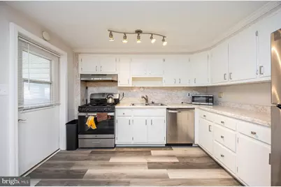 3130 Ryerson Circle, Halethorpe, MD 21227 - Photo 12