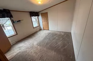 3203 Honeysuckle Ln, Middle River, MD 21220 - Photo 6