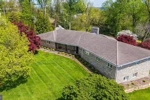 5 Lochview Ct, Lutherville Timonium, MD 21093 - Photo 2