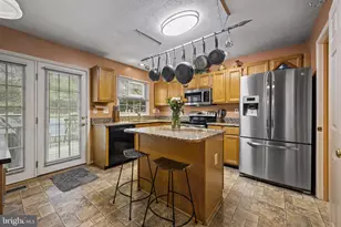 5 Wincrest Ct, Baltimore, MD 21208 - Photo 10