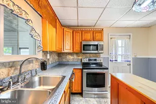 2215 Lodge Farm Rd, Baltimore, MD 21219 - Photo 10