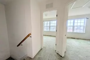 8855 Delegge Rd, Rosedale, MD 21237 - Photo 10