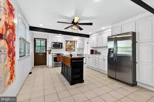 264 E Padonia Rd, Lutherville Timonium, MD 21093 - Photo 16