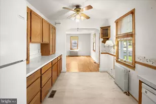 6503 Gilmore St, Baltimore, MD 21207 - Photo 10