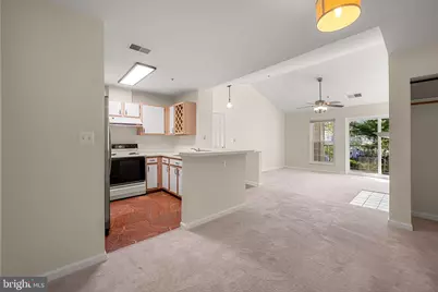 4402 Silverbrook Lane #D302, Owings Mills, MD 21117 - Photo 10