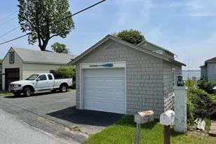 2513 Barrison Point Rd, Essex, MD 21221 - Photo 4