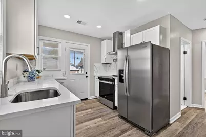 3009 Salisbury Avenue, Sparrows Point, MD 21219 - Photo 2