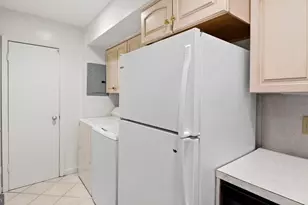 29 Stonehenge Cir, Baltimore, MD 21208 - Photo 14