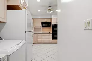 29 Stonehenge Cir, Baltimore, MD 21208 - Photo 14